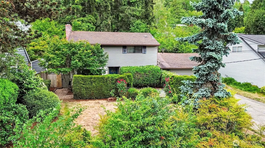 3437 77th Avenue SE Mercer Island WA 98040