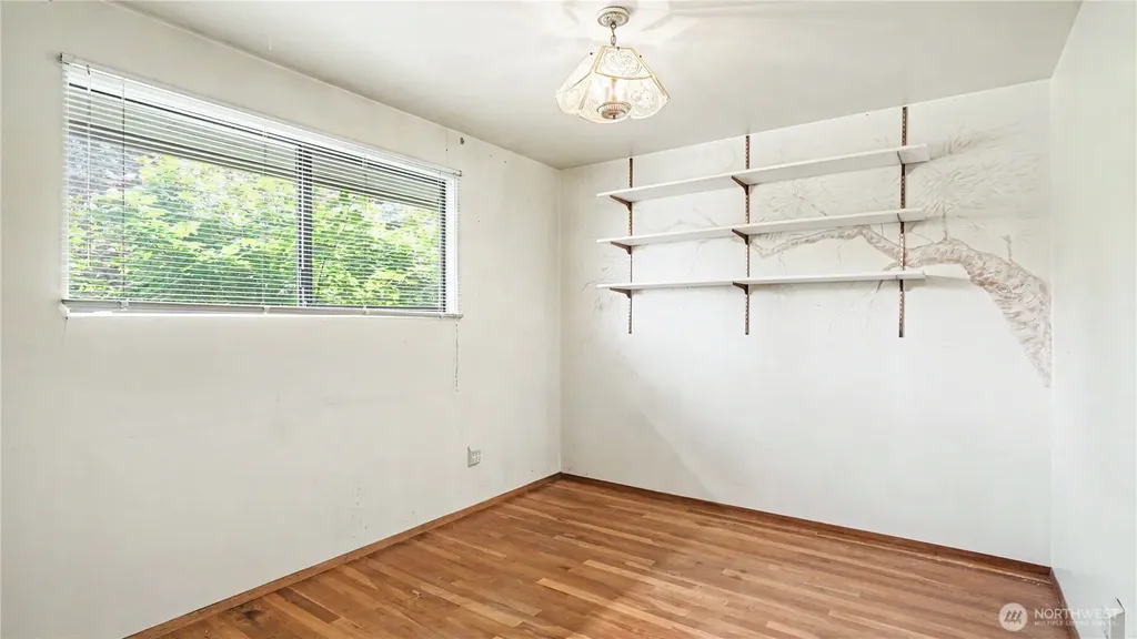 3437 77th Avenue SE Mercer Island WA 98040