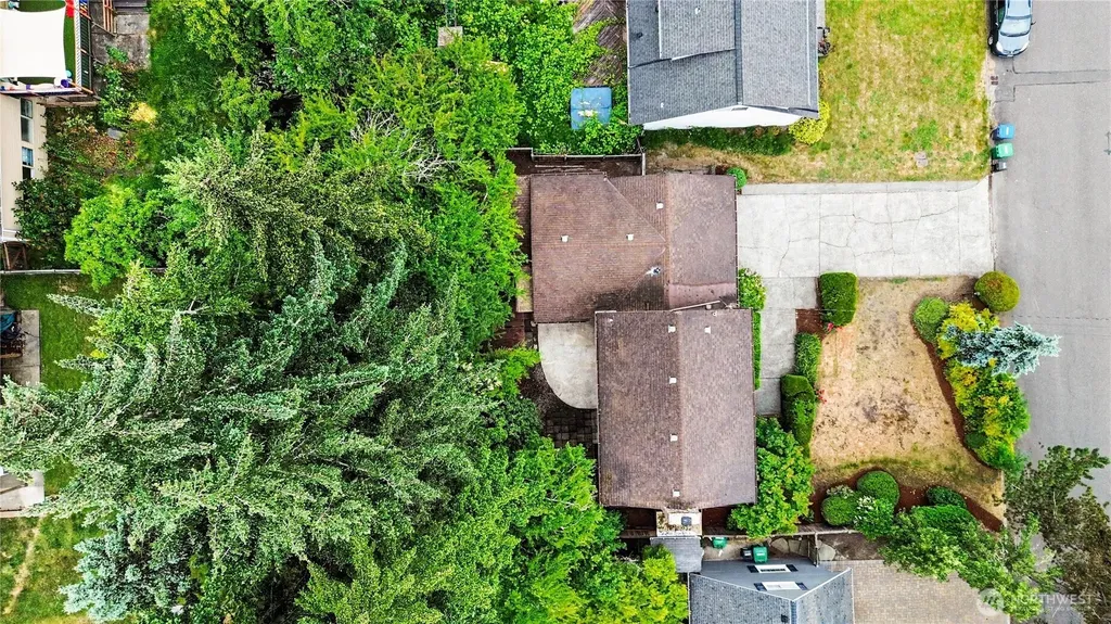 3437 77th Avenue SE Mercer Island WA 98040