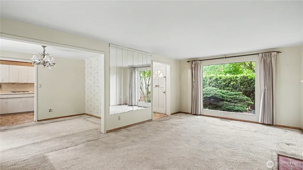 3437 77th Avenue SE Mercer Island WA 98040