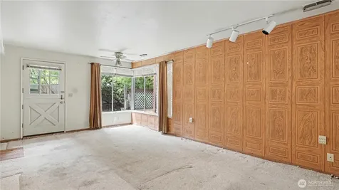 3437 77th Avenue SE Mercer Island WA 98040