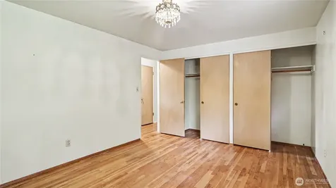 3437 77th Avenue SE Mercer Island WA 98040