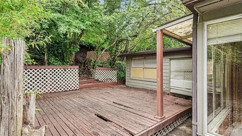 3437 77th Avenue SE Mercer Island WA 98040