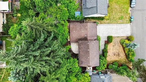 3437 77th Avenue SE Mercer Island WA 98040