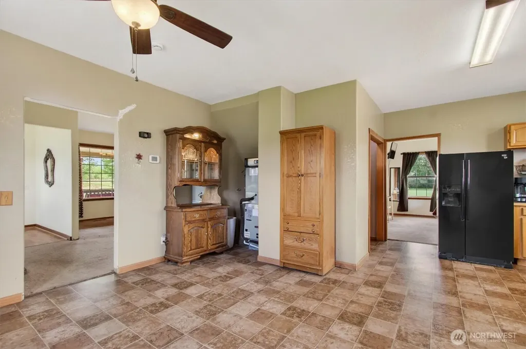95 W Birnie Slough Road Cathlamet WA 98612