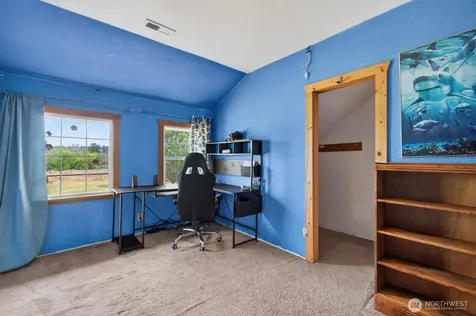 95 W Birnie Slough Road Cathlamet WA 98612