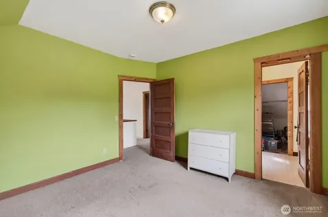 95 W Birnie Slough Road Cathlamet WA 98612