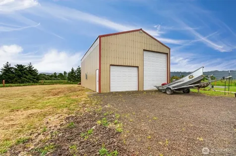 95 W Birnie Slough Road Cathlamet WA 98612