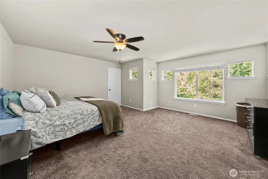 11264 Borgen Loop Gig Harbor WA 98332