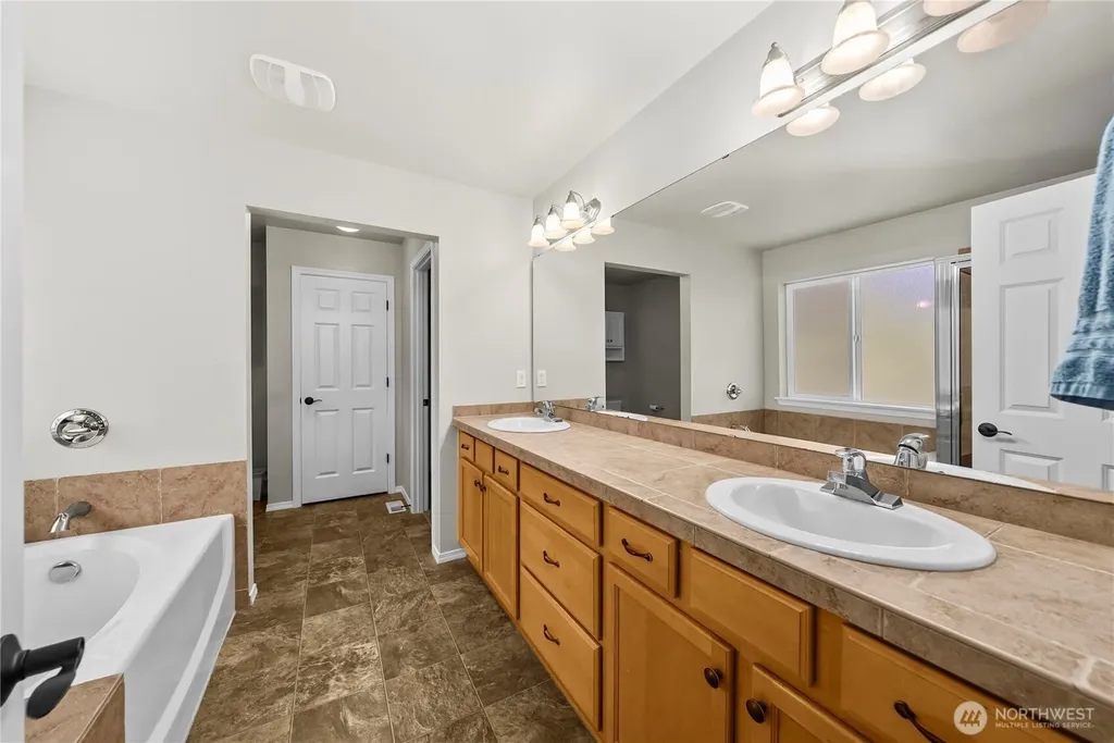 11264 Borgen Loop Gig Harbor WA 98332