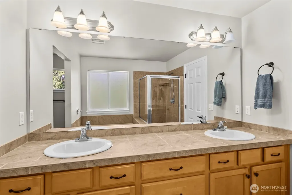11264 Borgen Loop Gig Harbor WA 98332