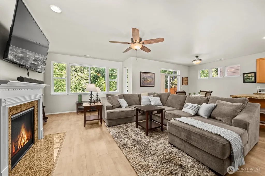 11264 Borgen Loop Gig Harbor WA 98332