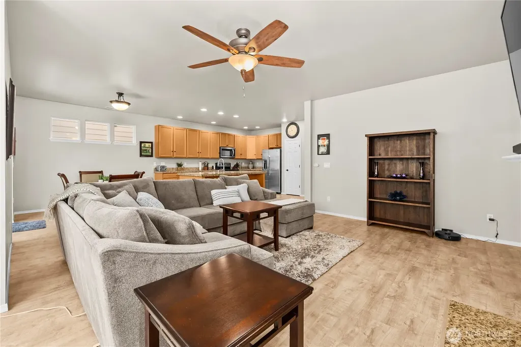 11264 Borgen Loop Gig Harbor WA 98332