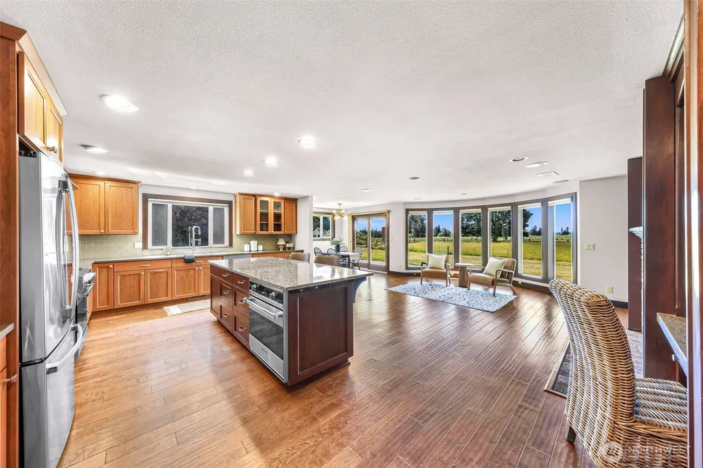 1019 H St. Road Lynden WA 98264