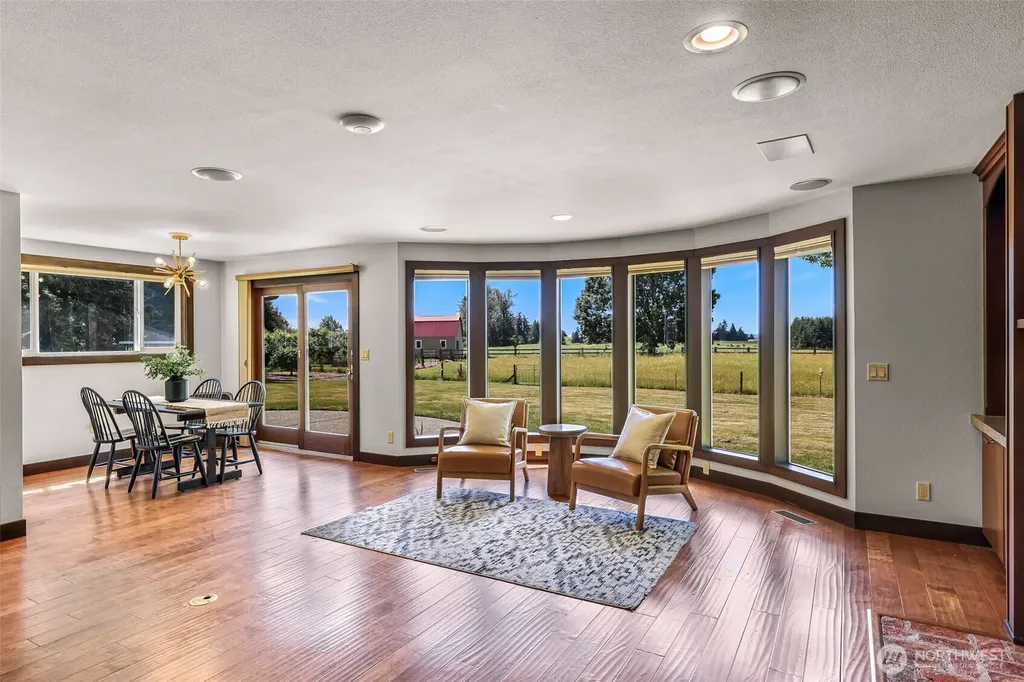 1019 H St. Road Lynden WA 98264