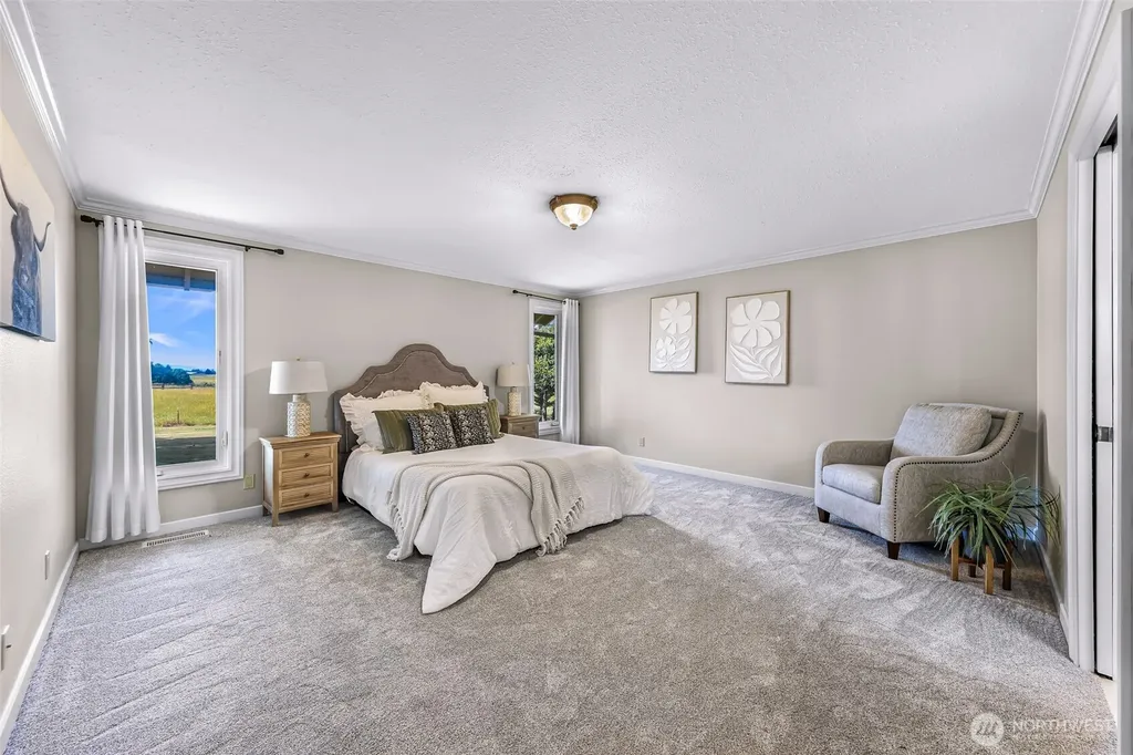 1019 H St. Road Lynden WA 98264