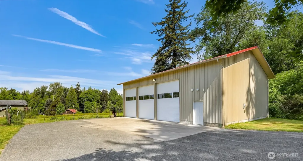 1019 H St. Road Lynden WA 98264