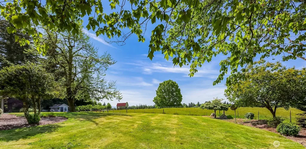 1019 H St. Road Lynden WA 98264