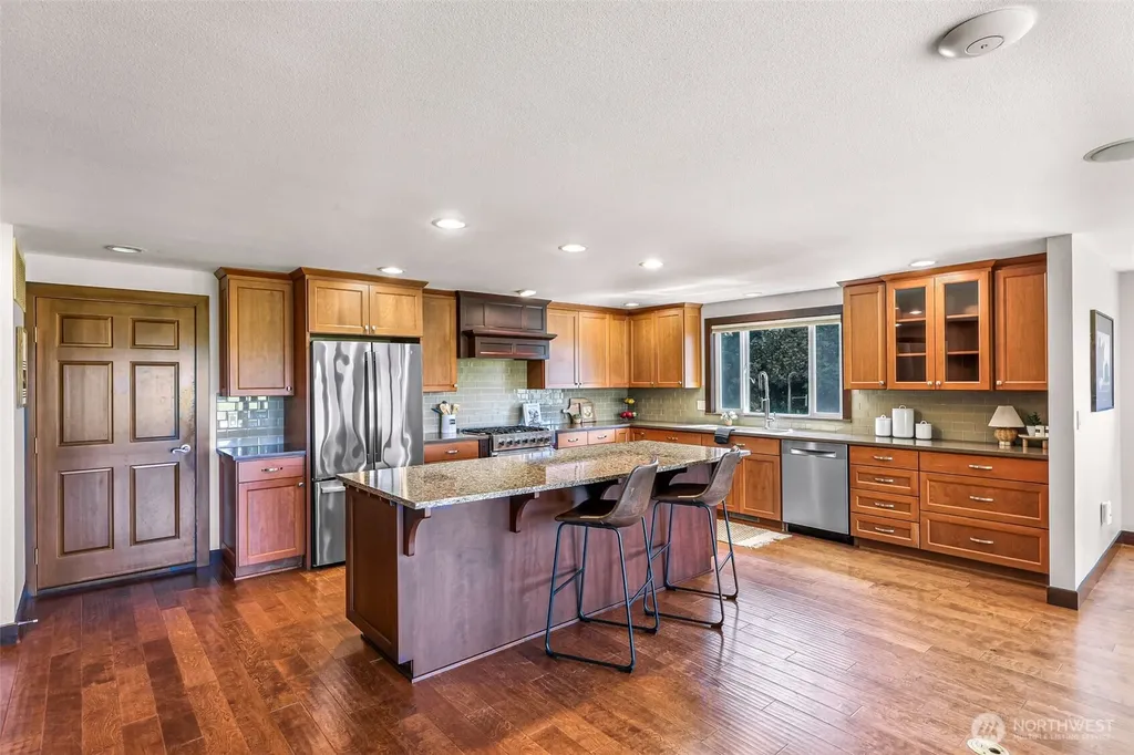1019 H St. Road Lynden WA 98264