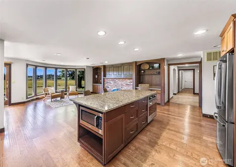 1019 H St. Road Lynden WA 98264