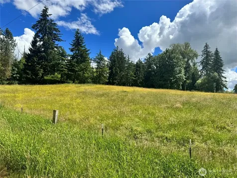 1019 H St. Road Lynden WA 98264