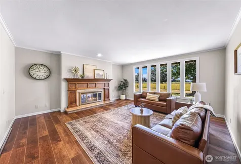 1019 H St. Road Lynden WA 98264