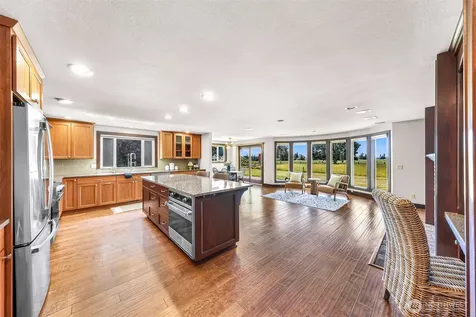 1019 H St. Road Lynden WA 98264
