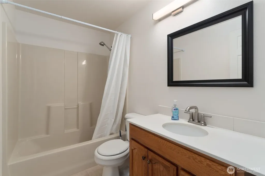 519 N Clark Road Moses Lake WA 98837