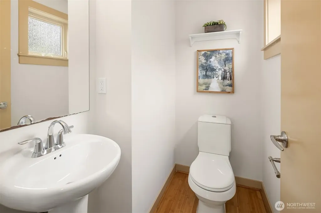 916 N 73rd Street Seattle WA 98103