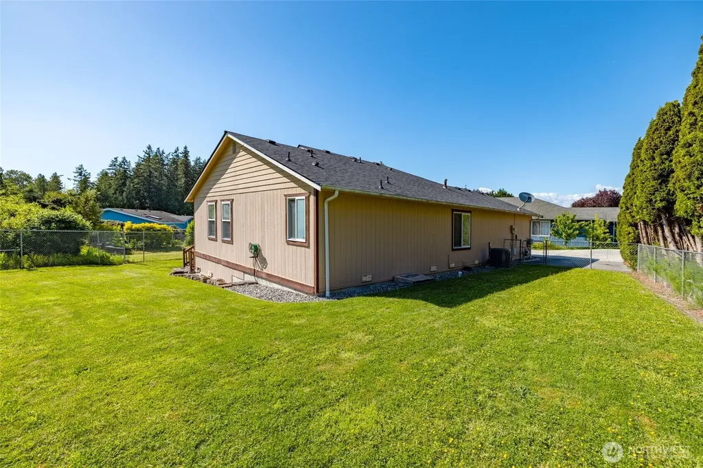 1803 S 30th Street Mount Vernon WA 98274