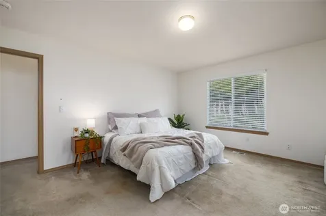 1803 S 30th Street Mount Vernon WA 98274