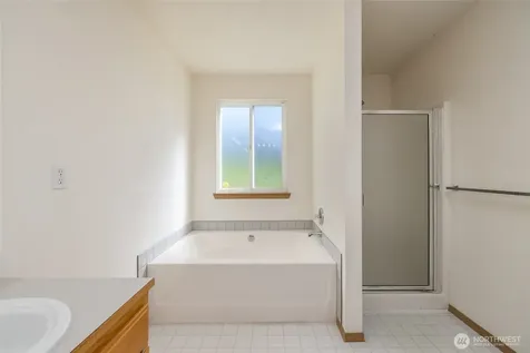 1803 S 30th Street Mount Vernon WA 98274