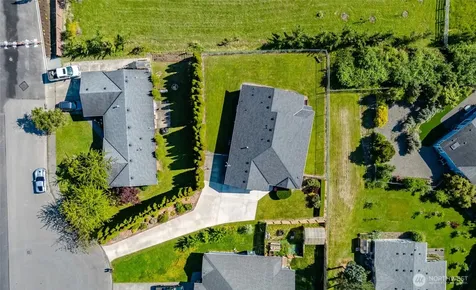 1803 S 30th Street Mount Vernon WA 98274
