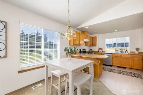 1803 S 30th Street Mount Vernon WA 98274