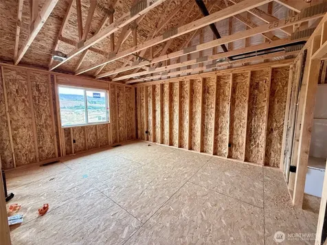 177 Country Cottage Lane Malaga WA 98828