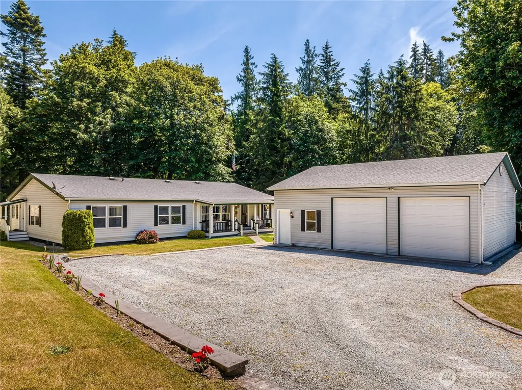 2427 Leroy Place Camano Island WA 98282