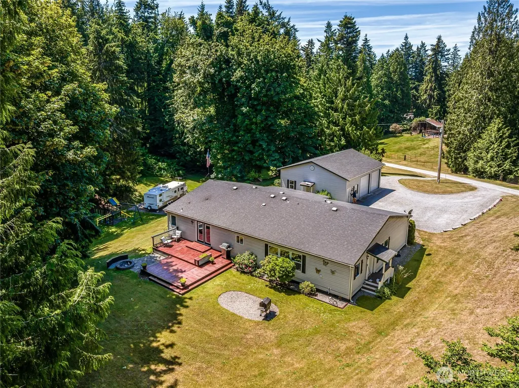 2427 Leroy Place Camano Island WA 98282