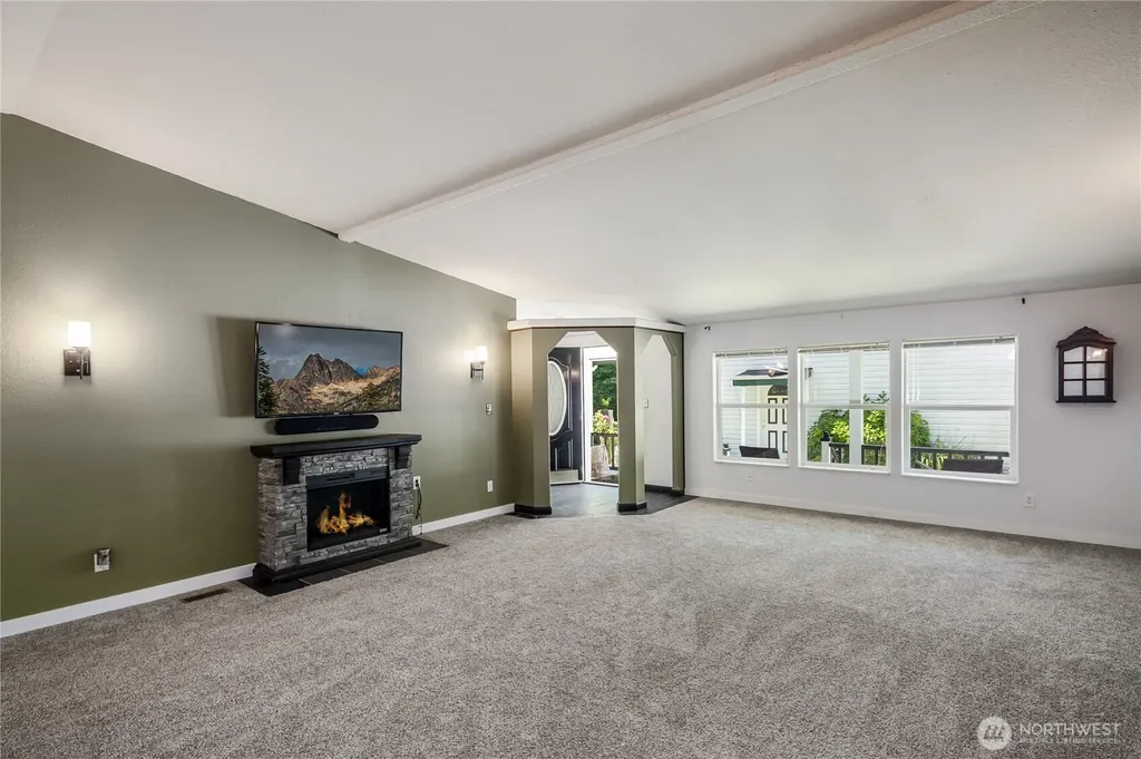 2427 Leroy Place Camano Island WA 98282