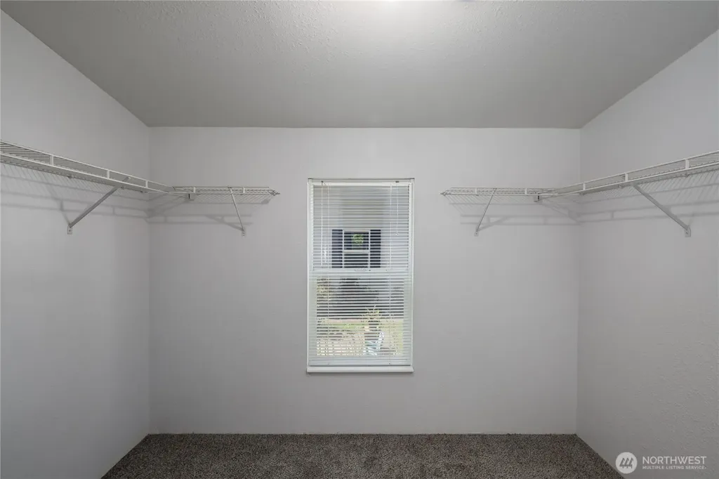 2427 Leroy Place Camano Island WA 98282