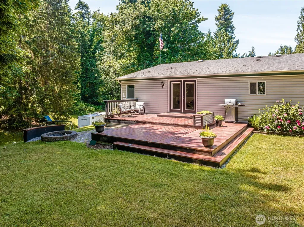 2427 Leroy Place Camano Island WA 98282