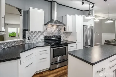 2427 Leroy Place Camano Island WA 98282