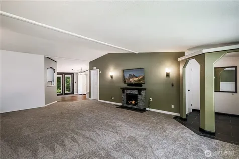 2427 Leroy Place Camano Island WA 98282