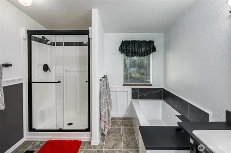 2427 Leroy Place Camano Island WA 98282