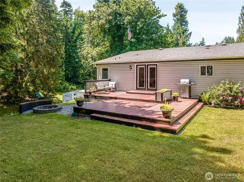 2427 Leroy Place Camano Island WA 98282