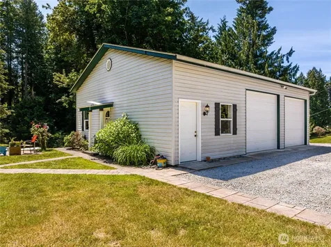 2427 Leroy Place Camano Island WA 98282