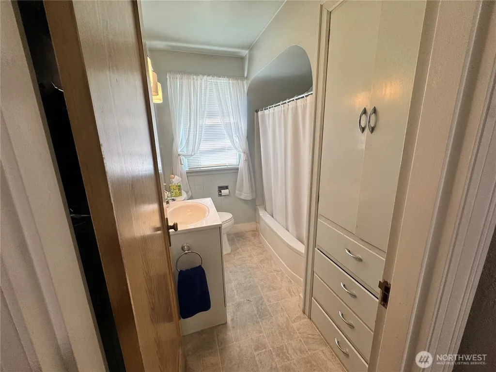 9541 Weidkamp Road Lynden WA 98264
