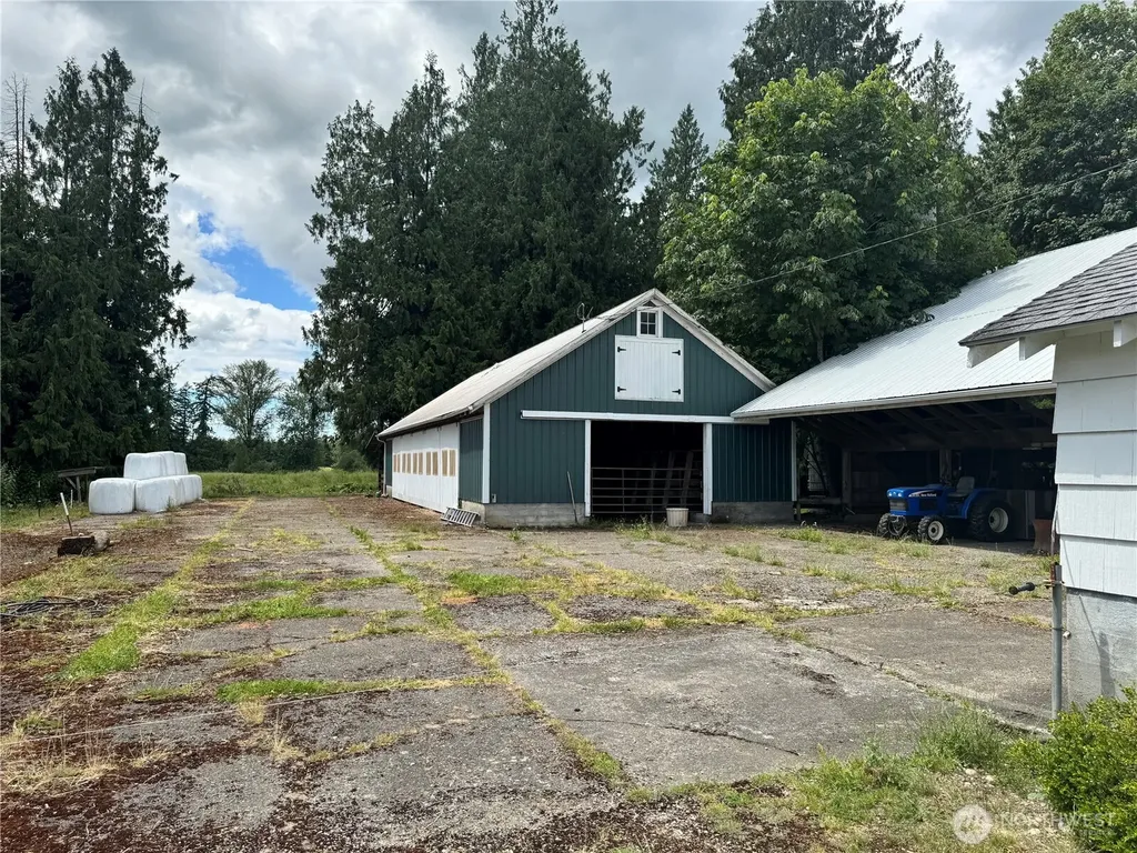 9541 Weidkamp Road Lynden WA 98264