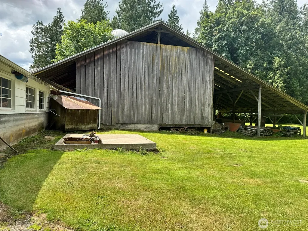 9541 Weidkamp Road Lynden WA 98264
