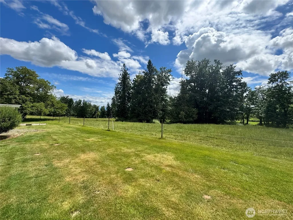 9541 Weidkamp Road Lynden WA 98264