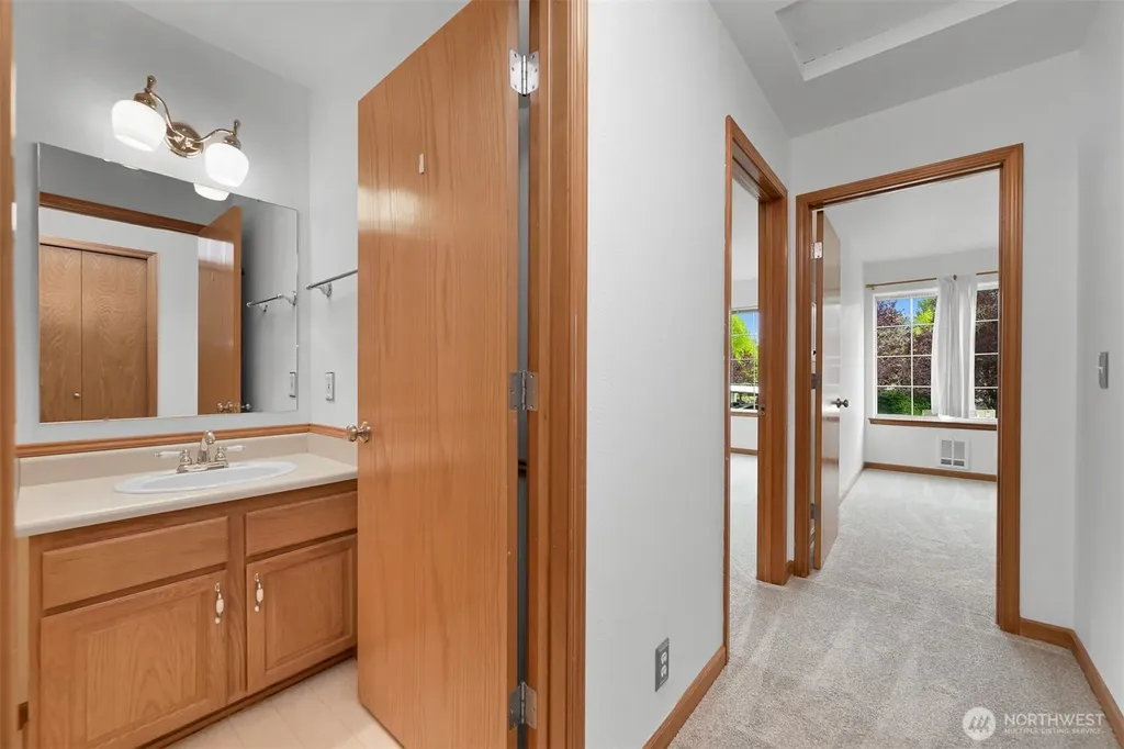 667 W Horton Way Bellingham WA 98229
